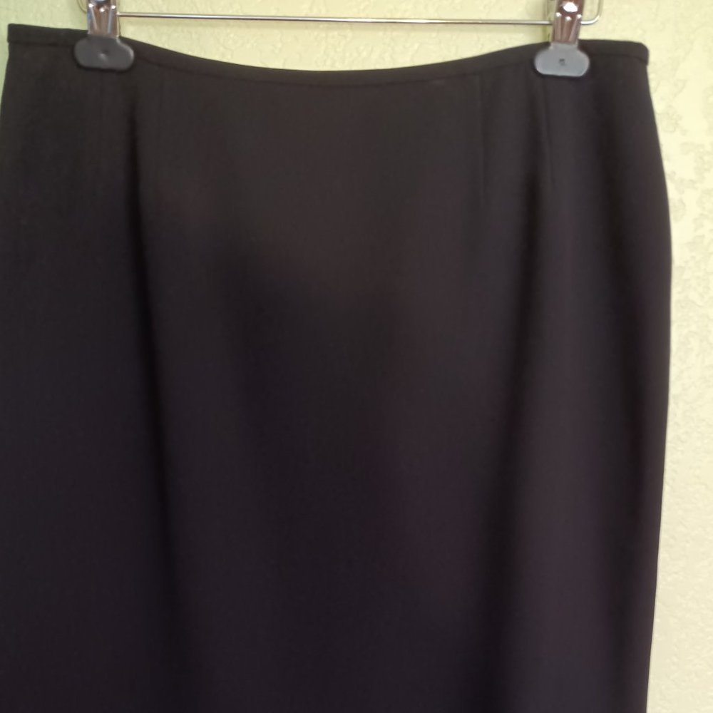 Le Suit Separates. Straight Black Skirt - 12 Midi